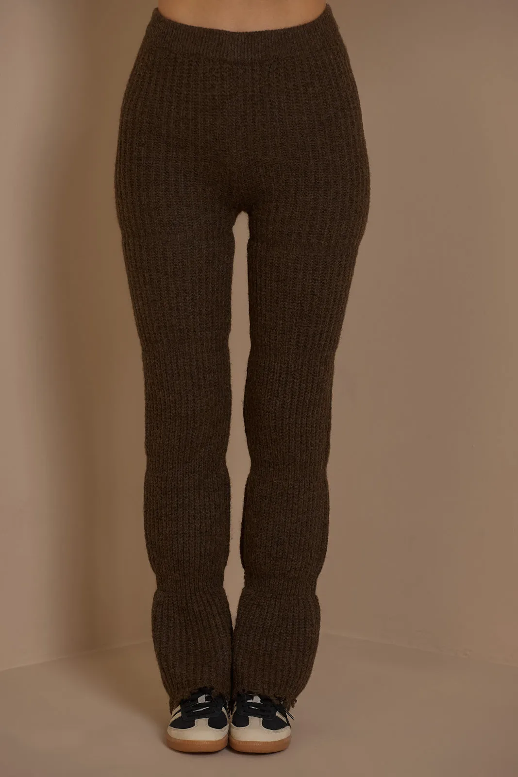FC ROMI PREMIUM KNIT TROUSERS IN CHOCOLATE